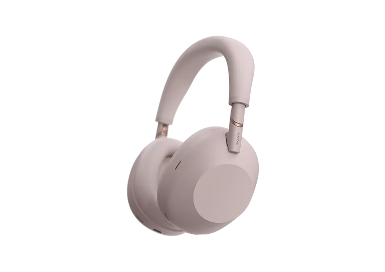 Обзор Sony WH-1000XM6: почти идеальные наушники, если забыть о дизайне